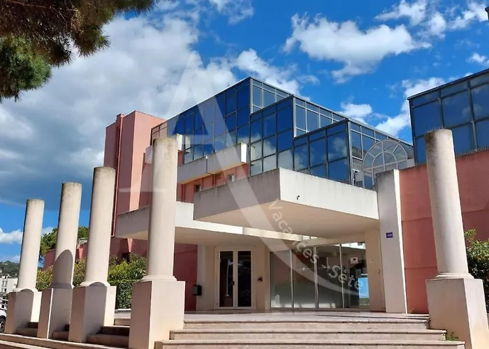 Vue Avec Pkg, Piscine, Tennis, Direct * Сет