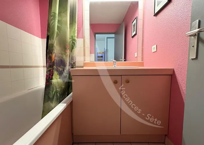 Vue Avec Pkg, Piscine, Tennis, Direct