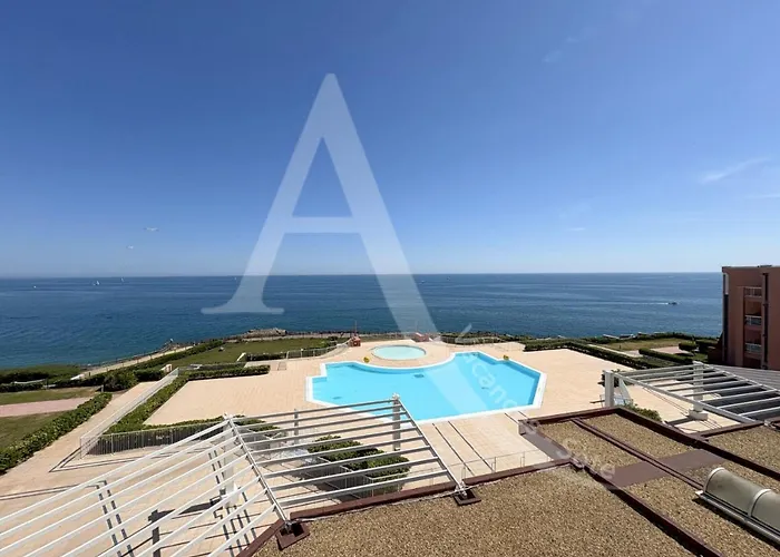 Vue Avec Pkg, Piscine, Tennis, Direct Сет